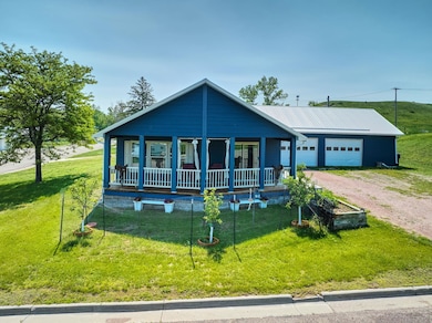 1009 E St, Edgemont, SD 57735 - photo 3