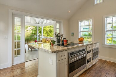 Kitchen_607 Ashe St