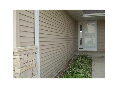 3514 Stoneview Cir SW unit 3514, Cedar Rapids, IA 52404 - photo 2