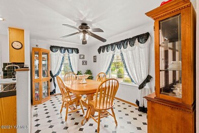 Spacious formal dining room