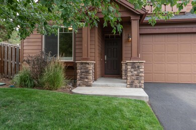 20532 Jacklight Ln, Bend, OR 97702 - photo 2