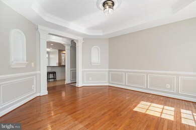 1880 Powells Landing Cir, Woodbridge, VA 22191 - photo 6
