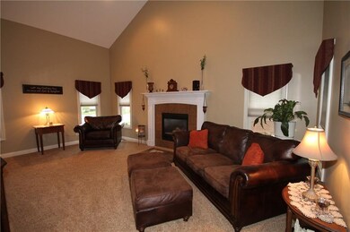 3253 Skyview Ct, Columbus, IN 47203 - photo 4