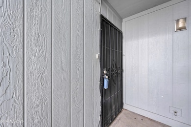 8-web-or-mls-4600-neil-rd-apt-35