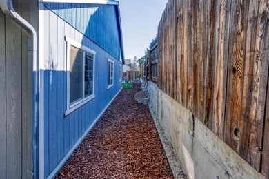 20125 Larkin Crt.-7
