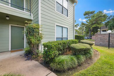 14777 Wunderlich Dr unit 811, Houston, TX 77069 - photo 2