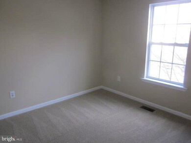 9509 Branchleigh Rd, Randallstown, MD 21133 - photo 4