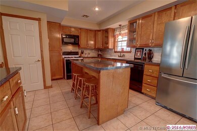 9006 Crestwood Dr, Skiatook, OK 74070 - photo 6