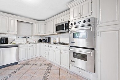 20 Sherman St, Revere, MA 02151 - photo 3