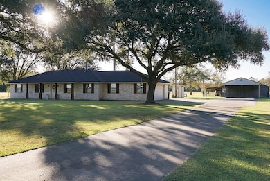 17610 Westbury Rd, Beaumont, TX 77713 - photo 2