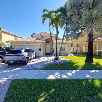 1563 SW 187th Terrace, Pembroke Pines, FL 33029 - photo 3