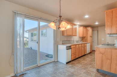 3318 NE Hoona Dr., Bend, OR - 15