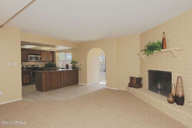 3735 W Sahuaro Dr Phoenix AZ-small-010-F