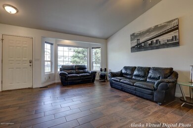 Living Room W/ Vaulted Ceilings