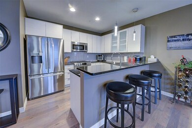 450 1st St SW unit 405, Cedar Rapids, IA 52404 - photo 6