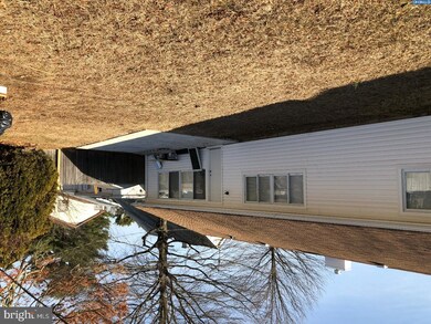 28 Blueberry Ln, Willingboro, NJ 08046 - photo 2