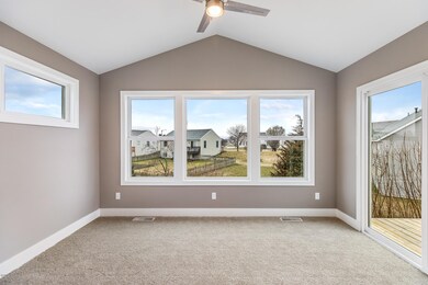 11530 Ridgeway Dr, Holland, MI 49424-4