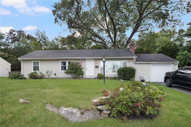17 Larchmont Rd, Warwick, RI 02886 - photo 2