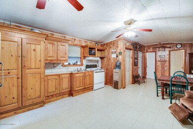 1057 Whiskey Bay Hwy-6