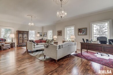 1275 Franks Rd, Jacksonville, IL 62650 - photo 4