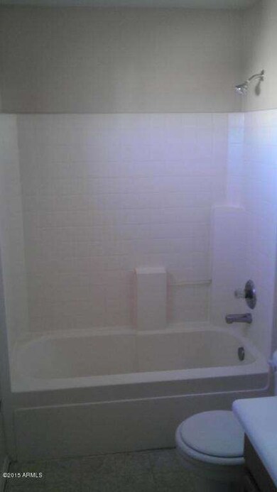 Amelia+-+Bathroom