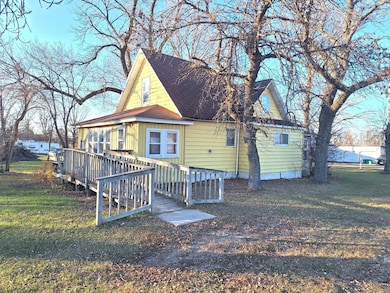 437 Nelson St E, Erie, ND 58029 - photo 4