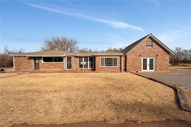 5 Bedrooms / 2 Bathrooms