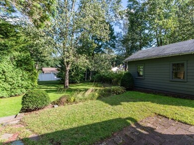 38 Henderson St, Needham, MA 02492 - photo 5