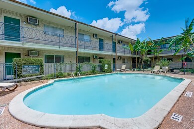 1903 Commonwealth St unit 20, Houston, TX 77006 - photo 7