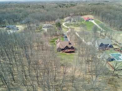 4594 N Maplewood Dr, La Porte, IN 46350 - photo 5