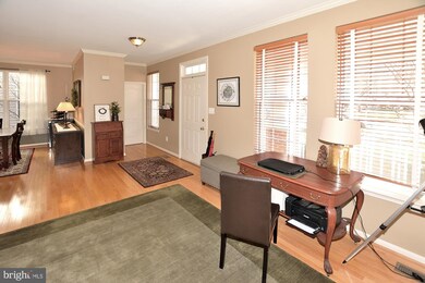 26179 Lands End Dr, Chantilly, VA 20152 - photo 3