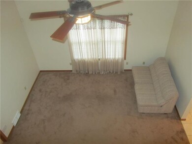 Spacious, neutral living room