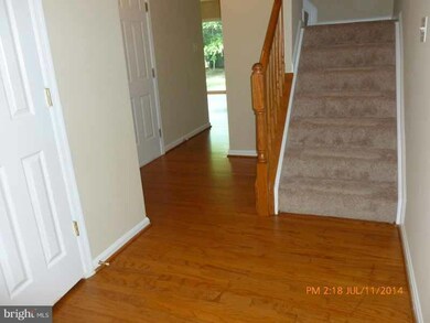 10402 Glen Spring Ln, Bowie, MD 20720 - photo 2