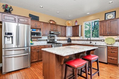 10-web-or-mls-10291CoulterPineSt_INT_Pri