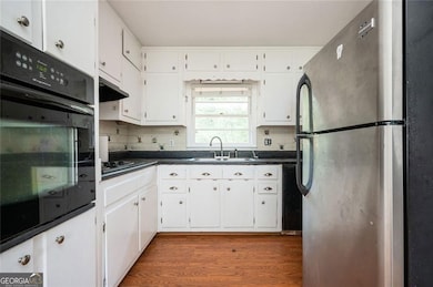 5860 Greenbrier Rd NE, Atlanta, GA 30328 - photo 7