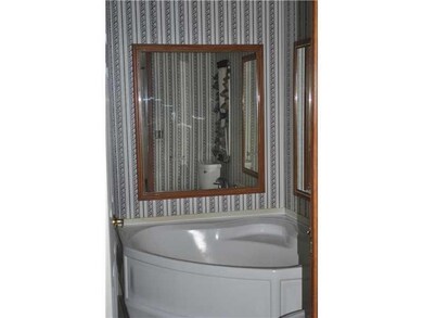 Master Bath/Spa.