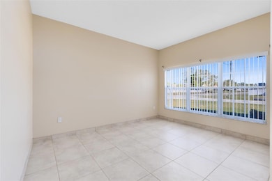 302 Erie Dr, Kissimmee, FL 34759 - photo 6