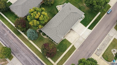 603 W 7th St, Dell Rapids, SD 57022 - photo 6