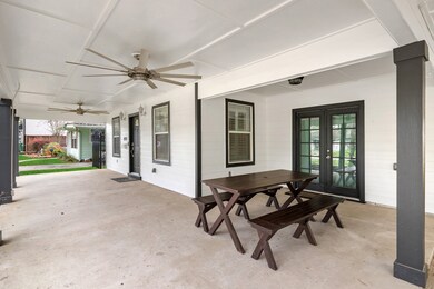 1223 Chamboard Ln, Houston, TX 77018 - photo 2