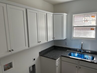 1714 Fordham Dr, Fayetteville, NC 28304 - photo 3