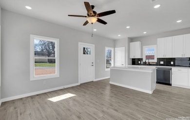 918 Dawson St unit 2, San Antonio, TX 78202 - photo 3