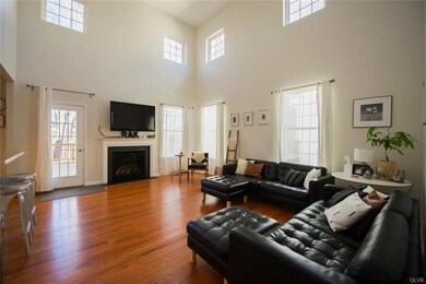 3154 Overlook Dr, Emmaus, PA 18049 - photo 3