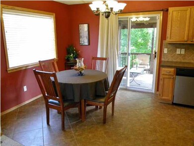 Kitchen Eating Area