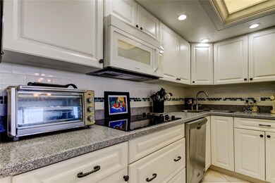 Yorkshire House unit 608, Saint Petersburg, FL 33715 - photo 5
