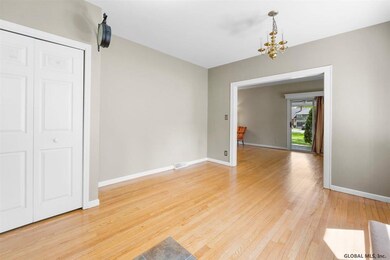 281 Osborne Rd, Albany, NY 12211 - photo 3