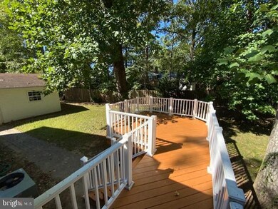 2424 Chestnut St, Falls Church, VA 22043 - photo 7