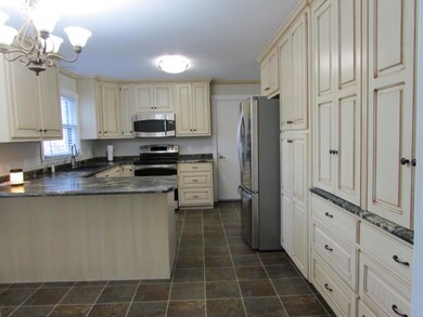 283 Belmar Cir, Manchester, TN 37355 - photo 5