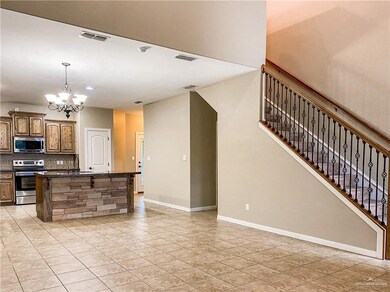 2005 Kingfisher Ln, Mission, TX 78572 - photo 5