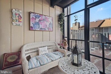 18466 Stone Hollow Dr, Germantown, MD 20874 - photo 3