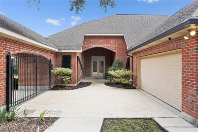 581 Clayton Ct, Slidell, LA 70461 - photo 2